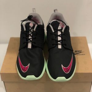 Nike Roshe Run FB/Roshe/Roshe One Fb “Yeezy” shoe for men 2013/ Size 12